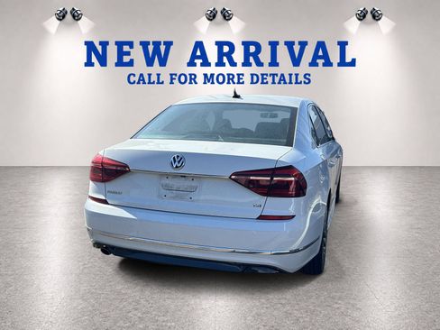 Used 2017 Volkswagen Passat 1.8T R-Line FWD image 7