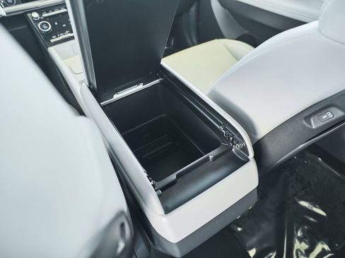 Used 2025 Hyundai Santa Fe SEL image 30