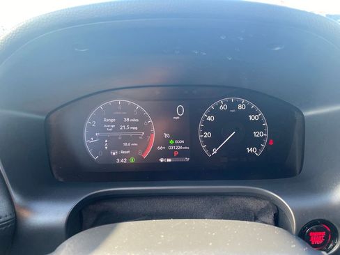 Used 2023 Honda HR-V LX image 11