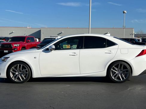 Used 2018 Lexus IS 300 image 9