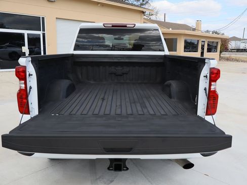 Certified 2022 Chevrolet Silverado 2500 LT image 24