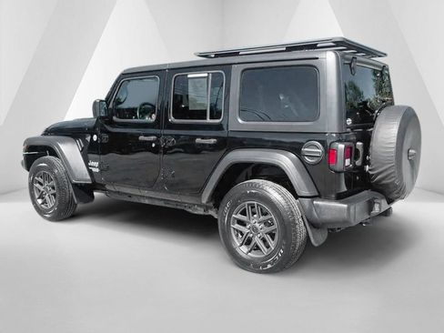 Used 2020 Jeep Wrangler Unlimited Sport w/ Technology Group AWD/4WD image 5