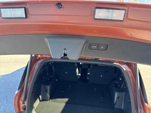 Used 2025 Hyundai Santa Fe Calligraphy image 10