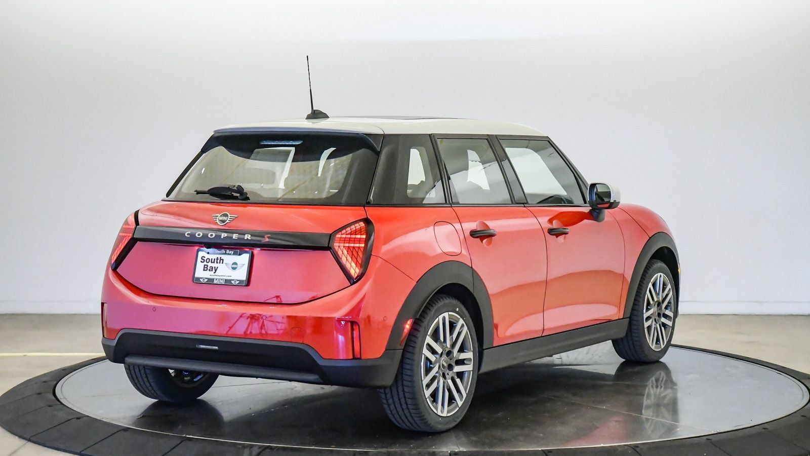 New 2026 MINI Cooper S FWD image 5