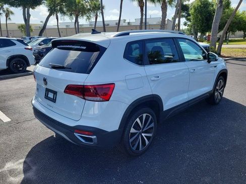 Used 2023 Volkswagen Taos SE image 31