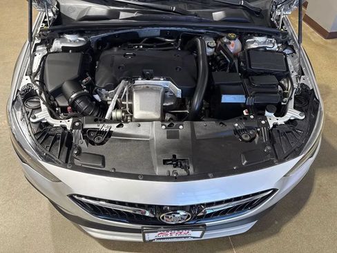 Used 2018 Buick Regal Essence w/ Sights and Sounds Package AWD/4WD image 63