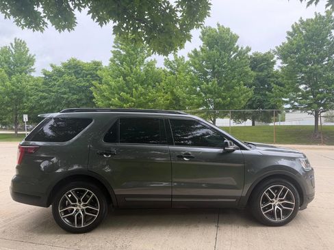 Used 2018 Ford Explorer Sport w/ Equipment Group 401A AWD/4WD image 6