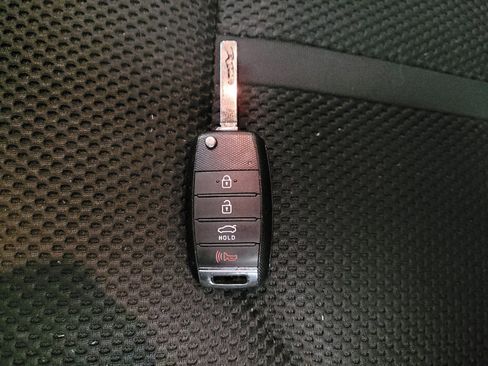 Used 2020 Kia Optima LX FWD image 32