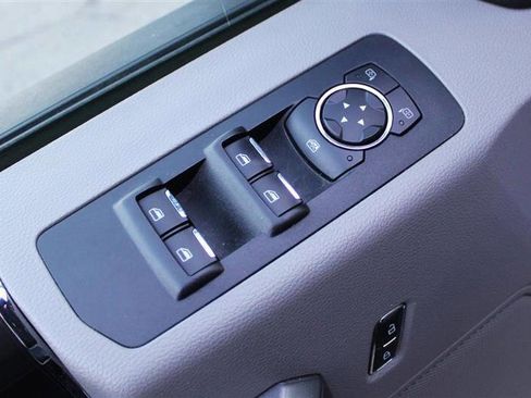 Used 2015 Ford F150 XLT w/ Equipment Group 302A Luxury image 15