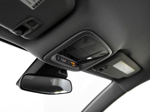 Used 2021 Chevrolet Malibu LS image 19