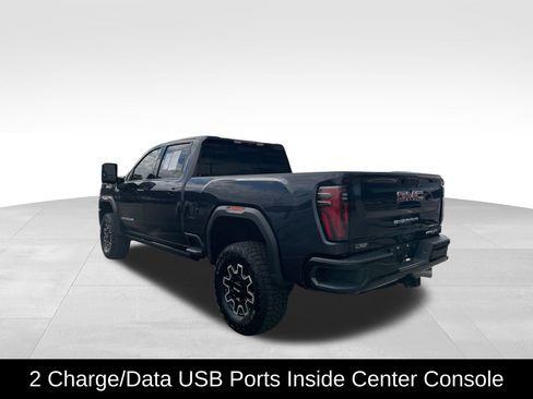 Used 2024 GMC Sierra 2500 AT4X image 8