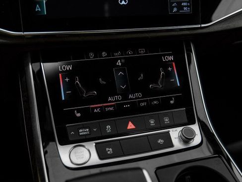 Used 2020 Audi Q7 2.0T Premium Plus w/ Premium Plus Package image 22