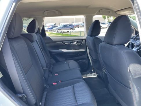 Used 2020 Nissan Rogue SV AWD/4WD image 27