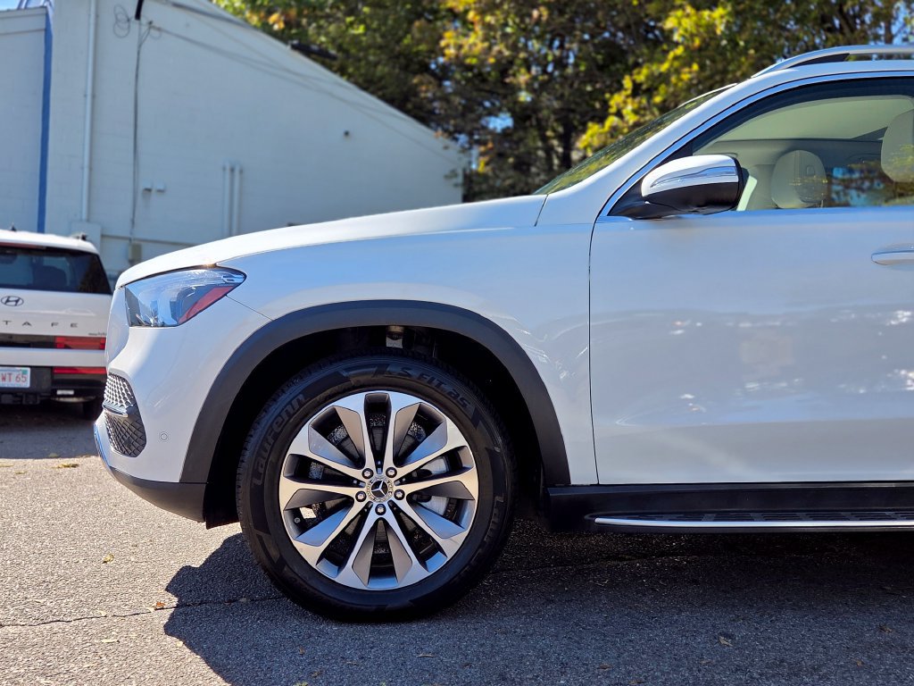 Used 2023 Mercedes-Benz GLE 350 4MATIC w/ Premium Package image 10