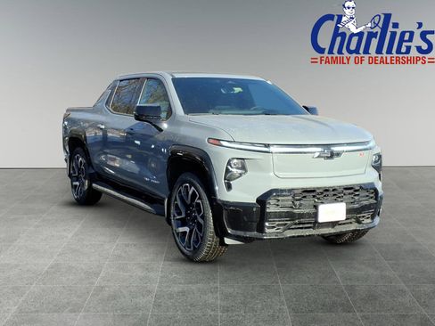 New 2025 Chevrolet Silverado EV RST image 3