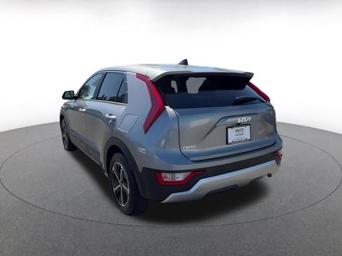 Used 2026 Kia Niro LX FWD image 11