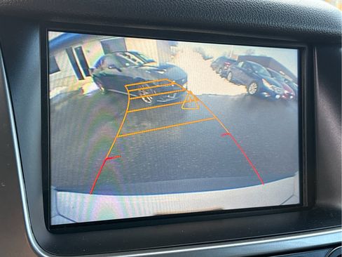 Used 2016 Chevrolet Tahoe LT image 16