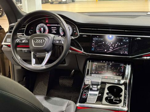 Used 2024 Audi Q8 Premium Plus w/ Premium Plus Package AWD/4WD image 18