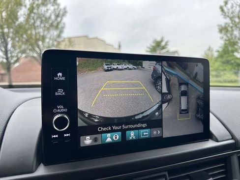 Used 2025 Honda Pilot TrailSport image 21