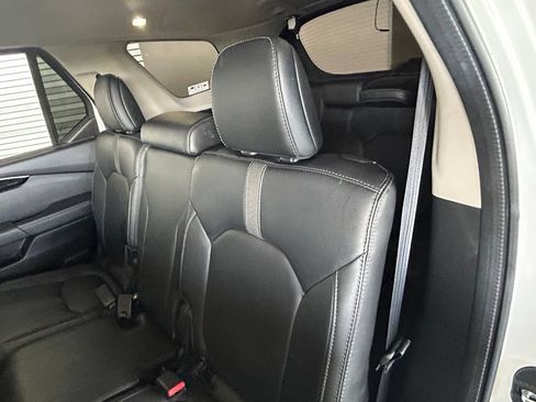Used 2024 Honda Pilot EX-L image 49