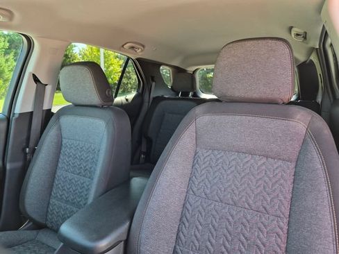 Used 2024 Chevrolet Equinox LT w/ LPO, Floor Liner Package AWD/4WD image 15