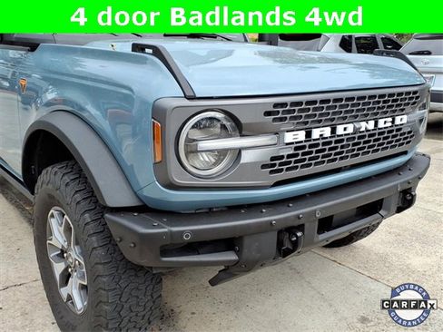 Used 2021 Ford Bronco Badlands image 9