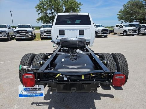 New 2026 RAM 5500 Tradesman AWD/4WD image 6