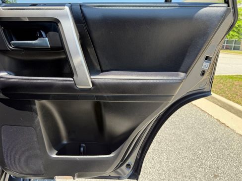 Used 2019 Toyota 4Runner SR5 Premium AWD/4WD image 46
