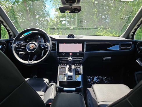 Certified 2026 Porsche Macan S AWD/4WD image 48