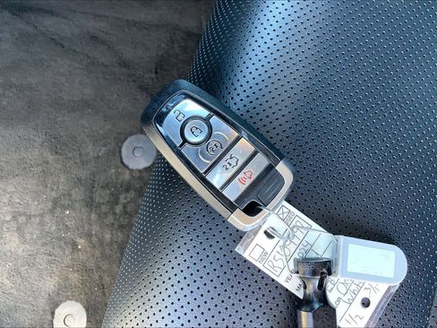 Used 2024 Ford Mustang Premium image 15