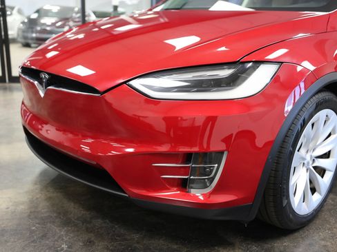 Used 2016 Tesla Model X 90D AWD/4WD image 11