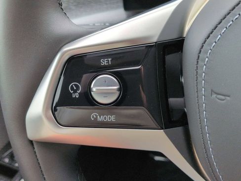Used 2025 BMW i7 eDrive50 RWD image 26