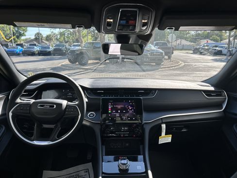 New 2026 Jeep Grand Cherokee Laredo X RWD image 33
