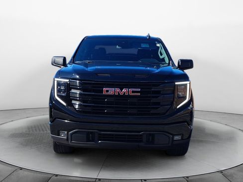 Used 2023 GMC Sierra 1500 Elevation image 2