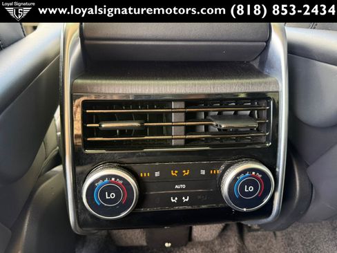 Used 2022 Land Rover Range Rover Long Wheelbase SE AWD/4WD image 22