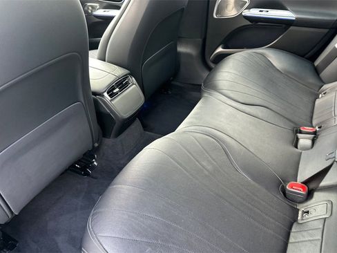 Used 2023 Mercedes-Benz EQE 500 4MATIC Sedan w/ AMG Line Exterior Package image 13