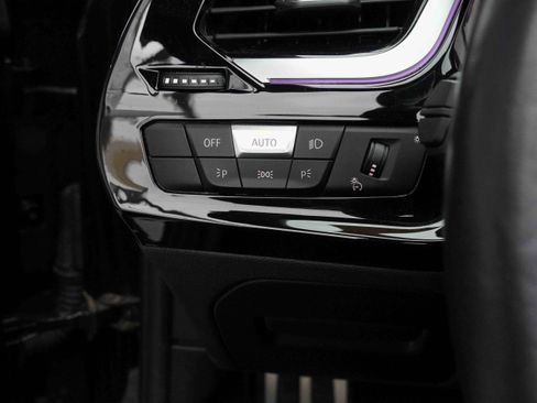 Used 2024 BMW Z4 sDrive30i w/ Shadowloine Package image 17