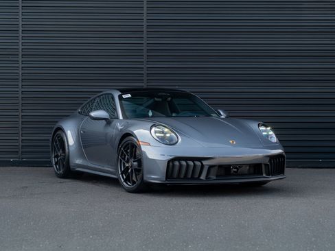 New 2026 Porsche 911 Carrera GTS image 10