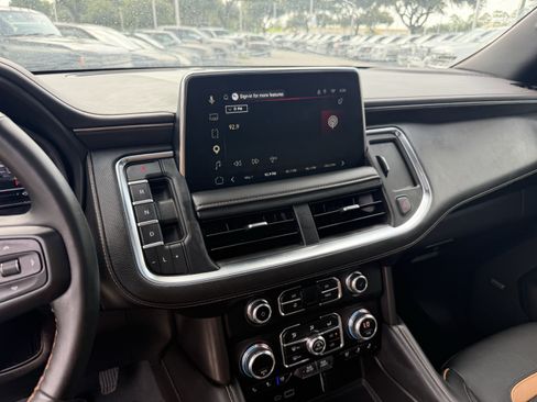 Used 2023 GMC Yukon XL AT4 AWD/4WD image 19