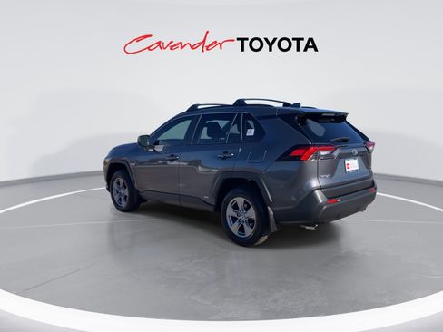 Certified 2025 Toyota RAV4 LE AWD/4WD image 6