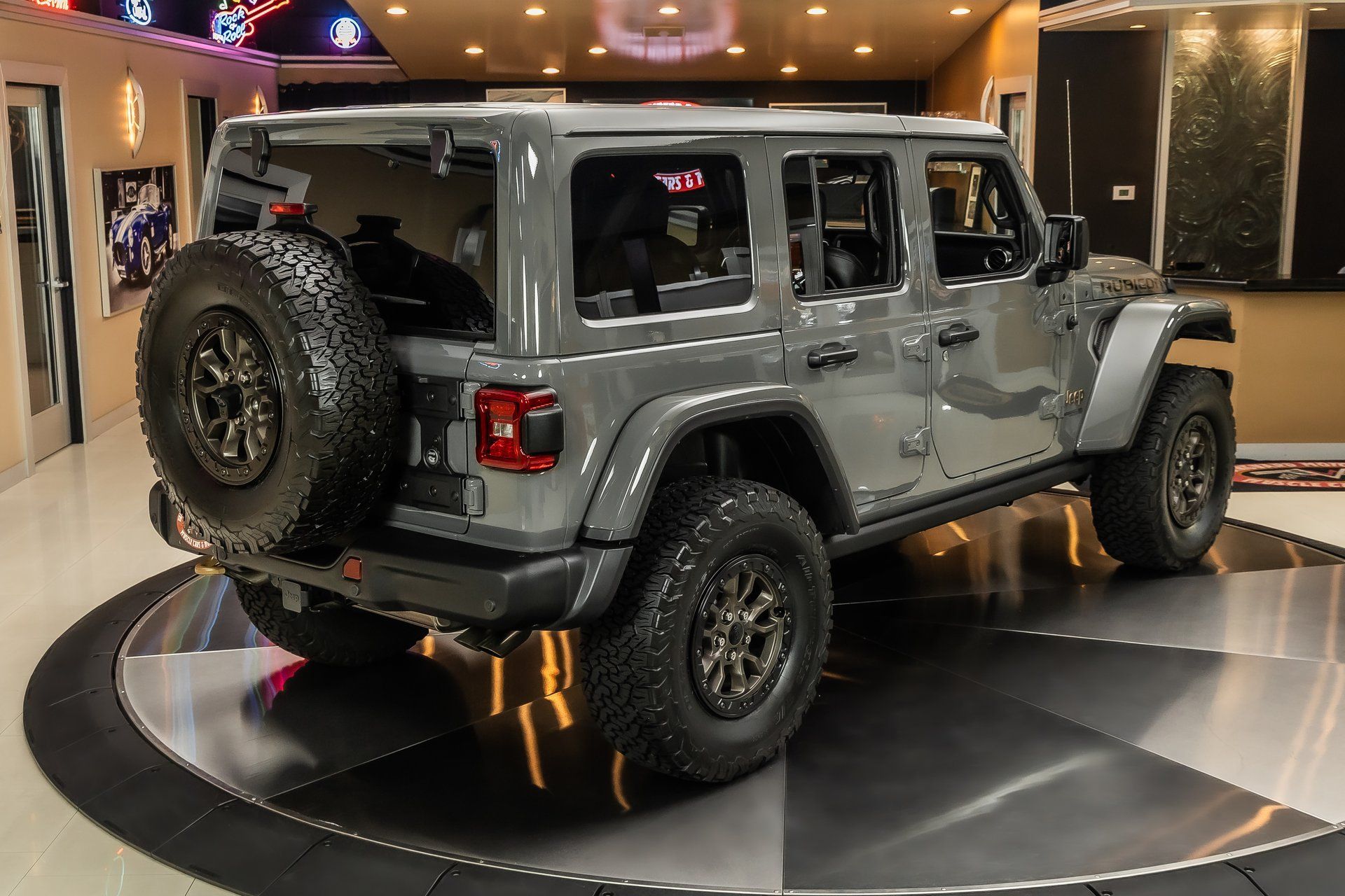 Used 2021 Jeep Wrangler Unlimited Rubicon w/ Trailer Tow Package AWD/4WD image 13