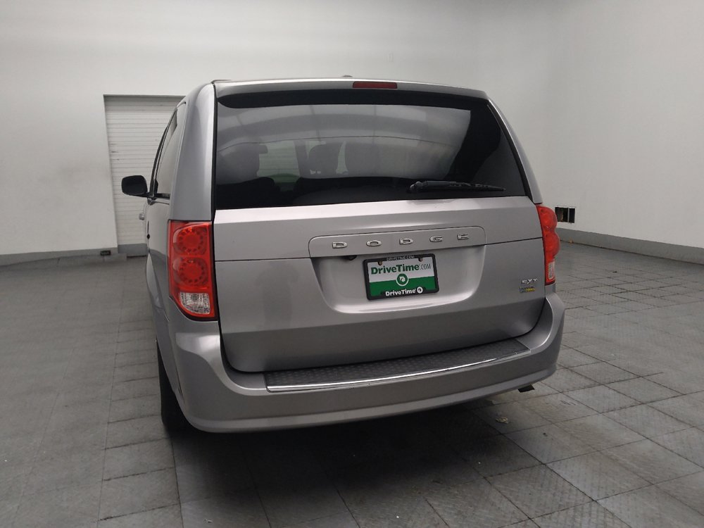 Used 2019 Dodge Grand Caravan SXT FWD image 6