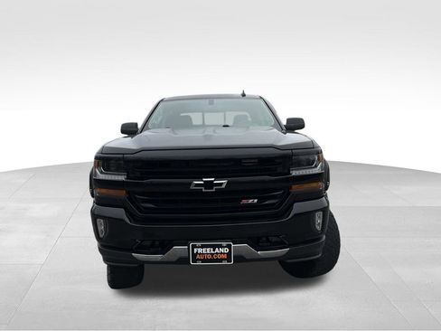 Used 2018 Chevrolet Silverado 1500 LT w/ All Star Edition image 8
