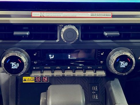 New 2026 Toyota Tacoma TRD Off-Road AWD/4WD image 15