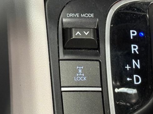 Used 2024 Hyundai Kona SEL AWD/4WD image 30