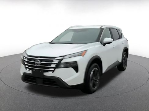 Used 2025 Nissan Rogue SV image 7