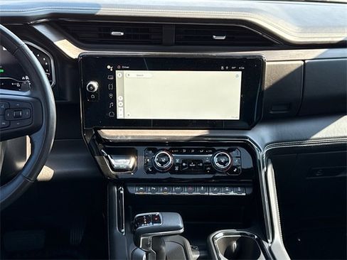 Used 2022 GMC Sierra 1500 AT4X image 13