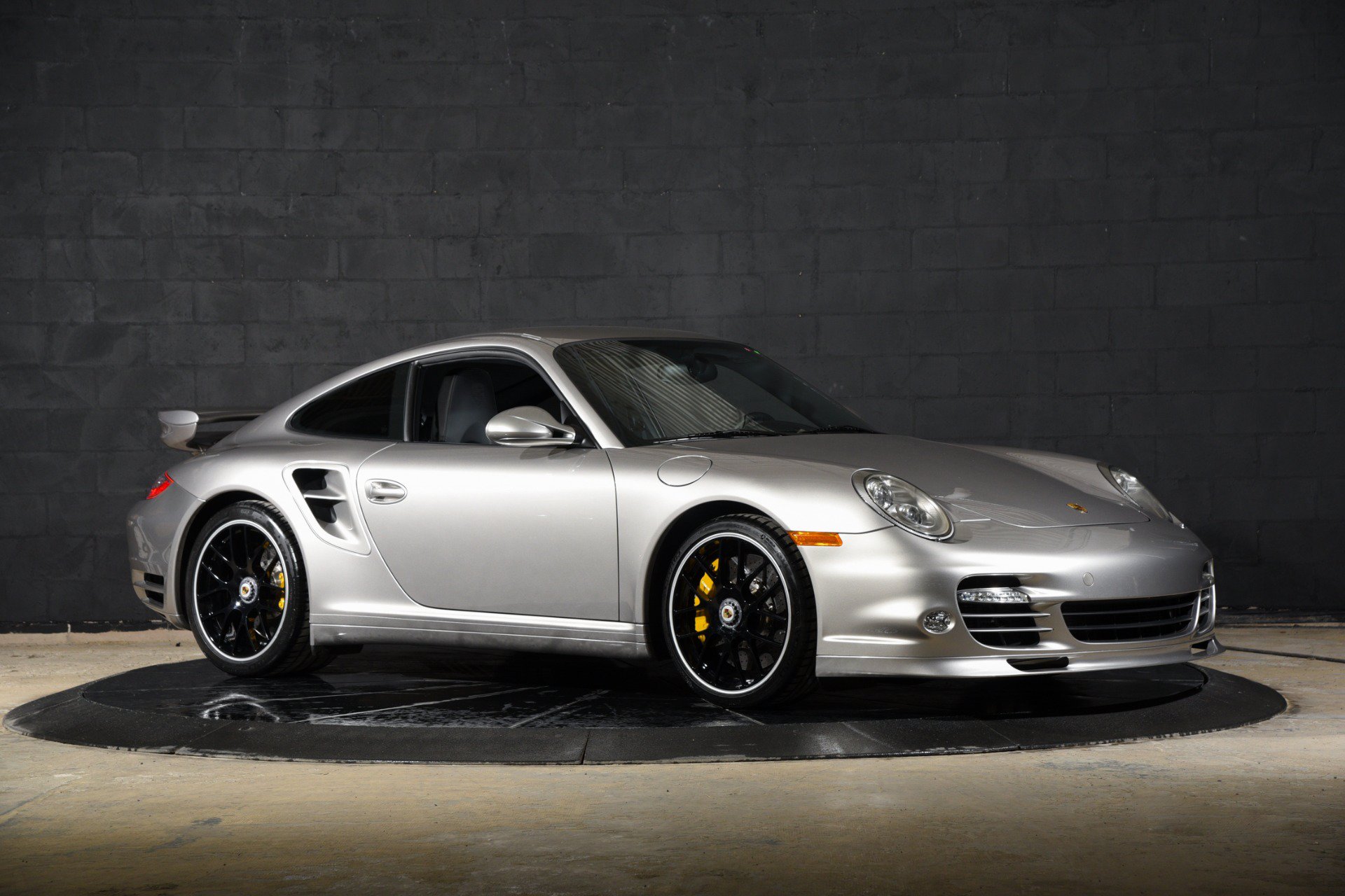 Used 2013 Porsche 911 Turbo S AWD/4WD image 15
