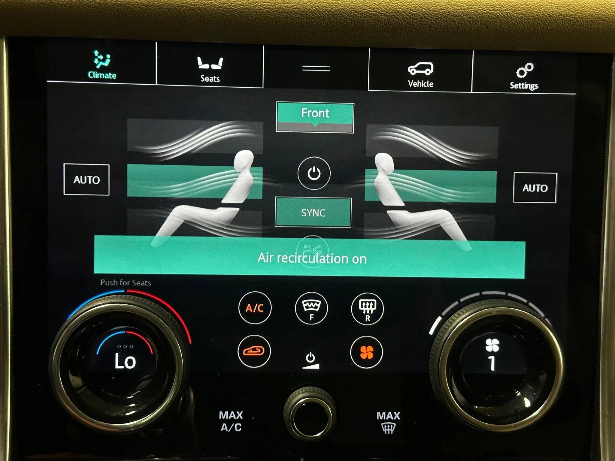 Used 2019 Land Rover Range Rover Sport HSE AWD/4WD image 39