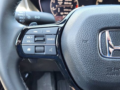 Used 2025 Honda Civic Sport image 17
